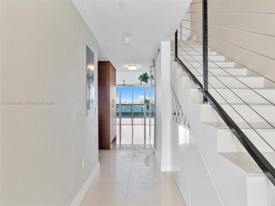 Aluguel de apartamento no Cielo On The Bay Unit 1202