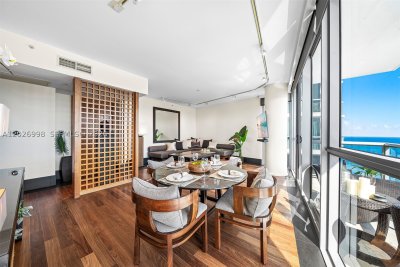 Aluguel de apartamento no Setai 2404