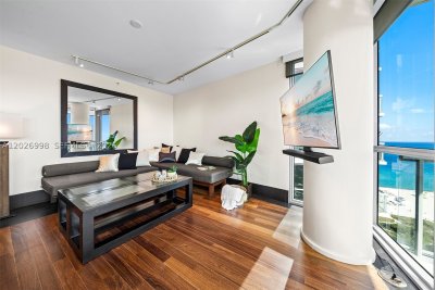 Aluguel de apartamento no Setai 2404