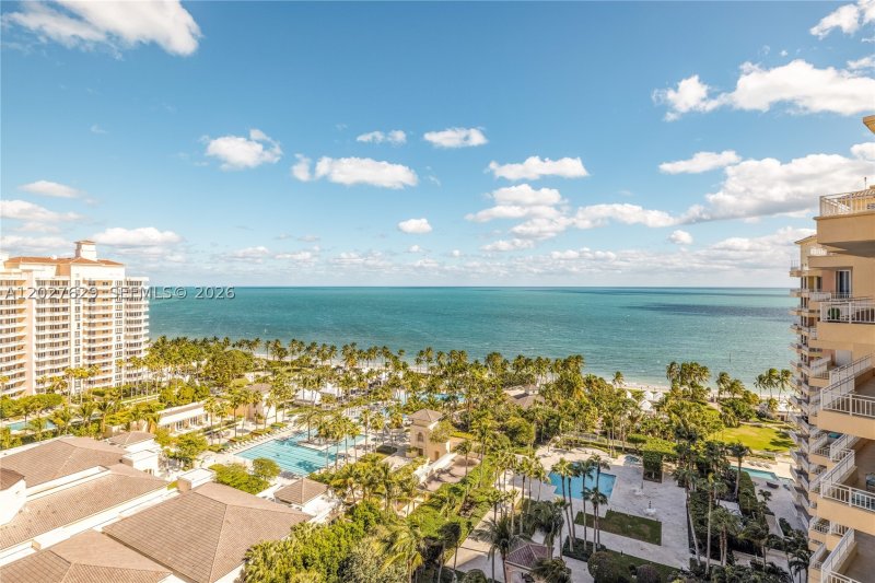 Comprar apartamento en Ocean Tower One PH-8