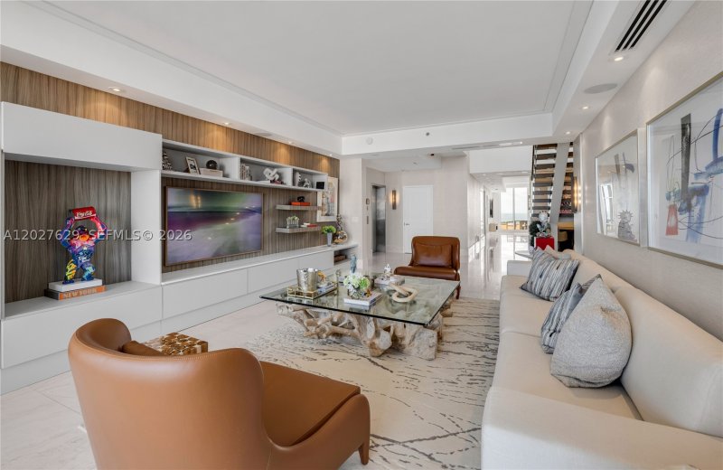 Comprar apartamento en Ocean Tower One PH-8