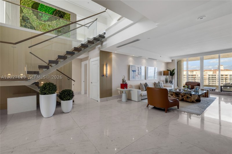 Comprar apartamento en Ocean Tower One PH-8