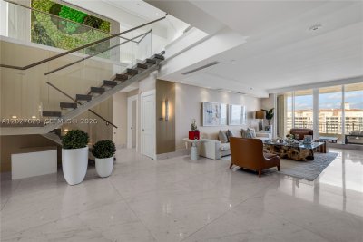 Comprar apartamento no Ocean Tower One PH-8