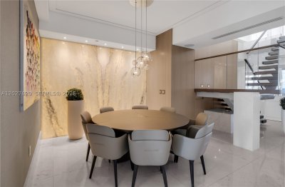 Comprar apartamento no Ocean Tower One PH-8