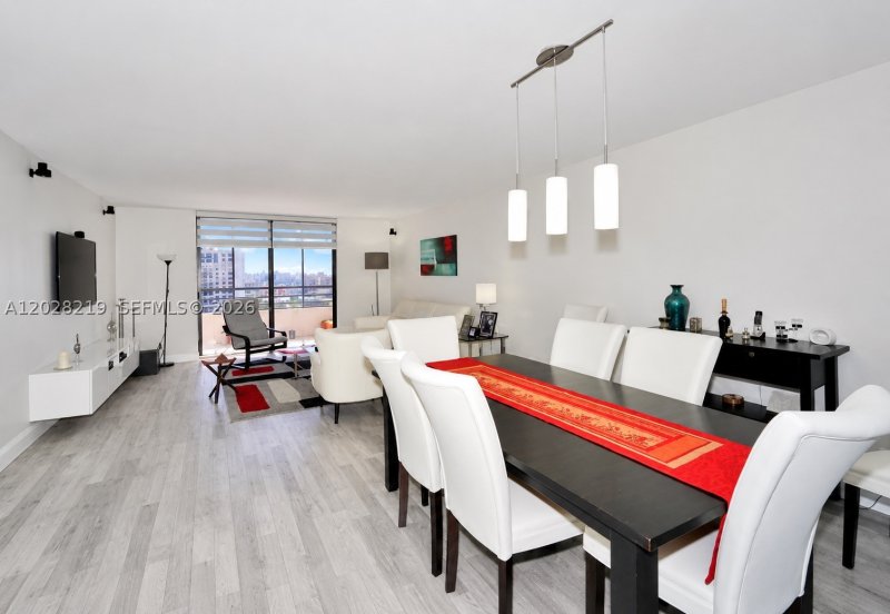 Olympus Condo Apt #1815