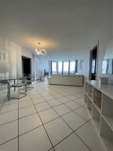 Alquiler de apartamento en Sea Air Towers 1219