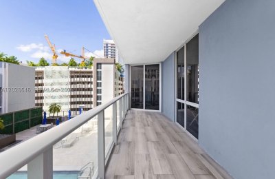 Brickell Ten Apt #609