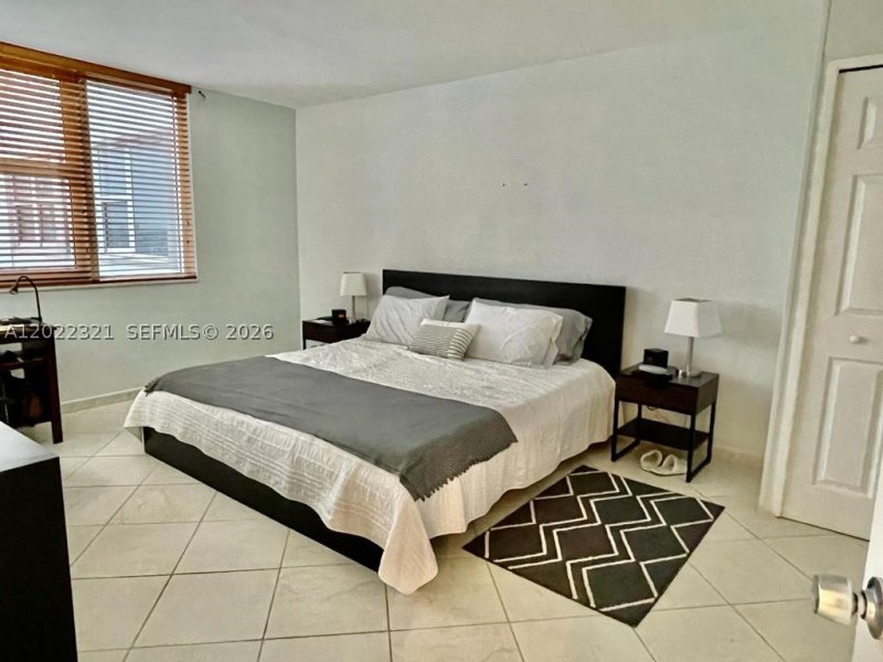 Apartment for rent at Parker Plaza Estates 801