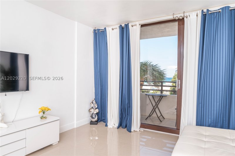 Apartment for rent at Alexander Towers 221
