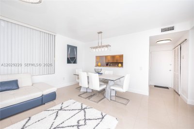Aluguel de apartamento no Alexander Towers 221
