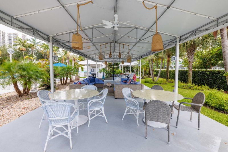 Condo for sale at Coral Ridge Towers South 1507