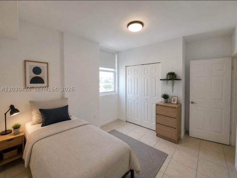 Apartment for rent at Season One Brickell 903