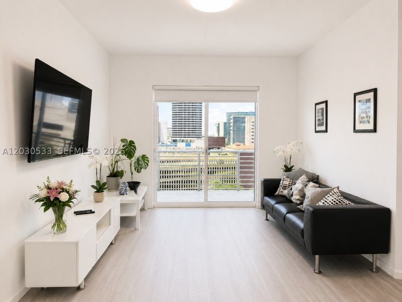 Condo for sale at Loft Downtown I 905
