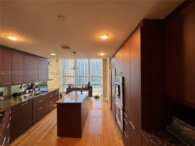 Comprar apartamento en Bellini Bal Harbour 503