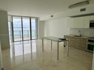 Comprar apartamento no Brickell House Condo 3506