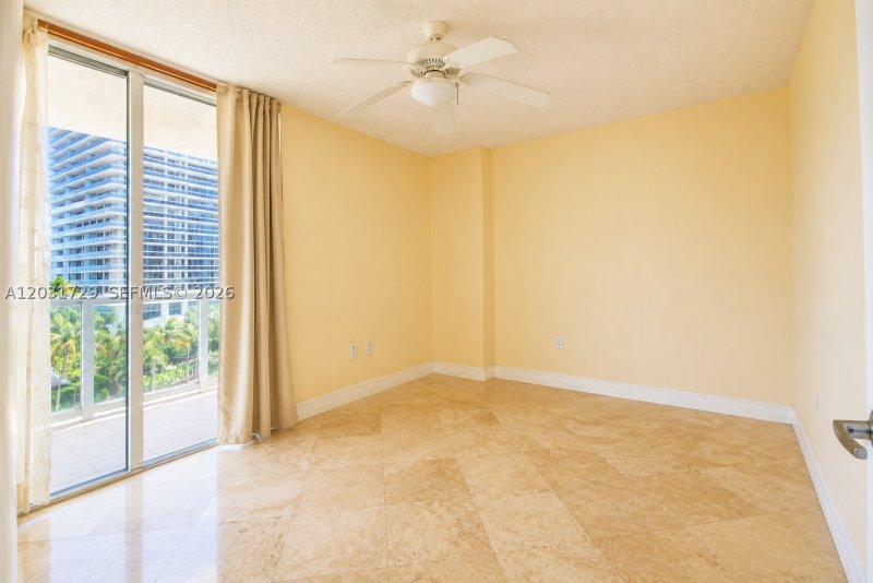 Condo for sale at Grandview 601
