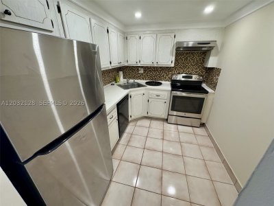 Comprar apartamento en Bayview Towers A1410