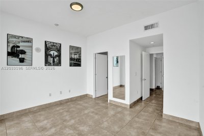 Aluguel de apartamento no Midtown Miami 2 H1205