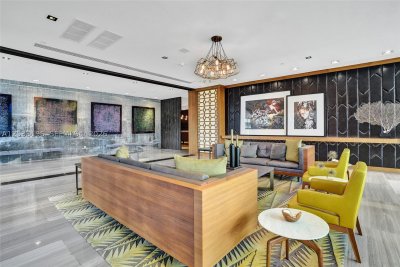 Aluguel de apartamento no Midtown Miami 2 H1205