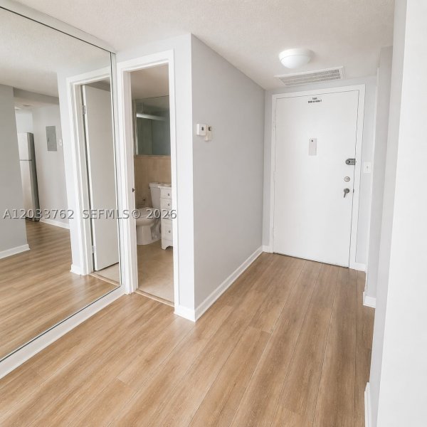 Condo for sale at Oceanview Park 512
