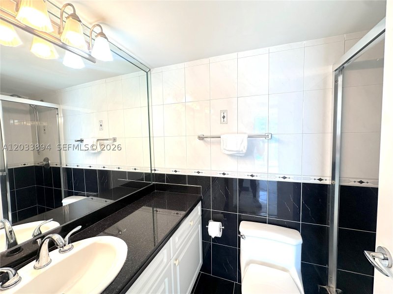 Condo for sale at Grandview 906