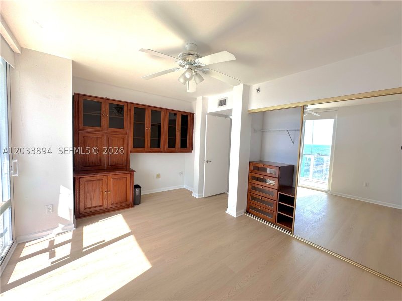 Condo for sale at Grandview 906