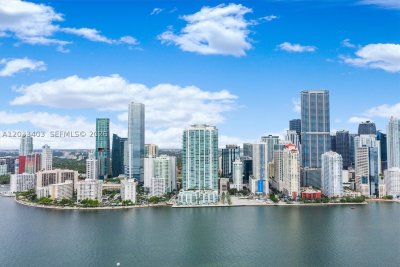 Alquiler de apartamento en Jade Brickell 1409