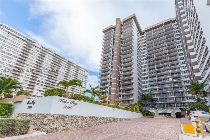 Condo for sale at Parker Plaza Estates 1826