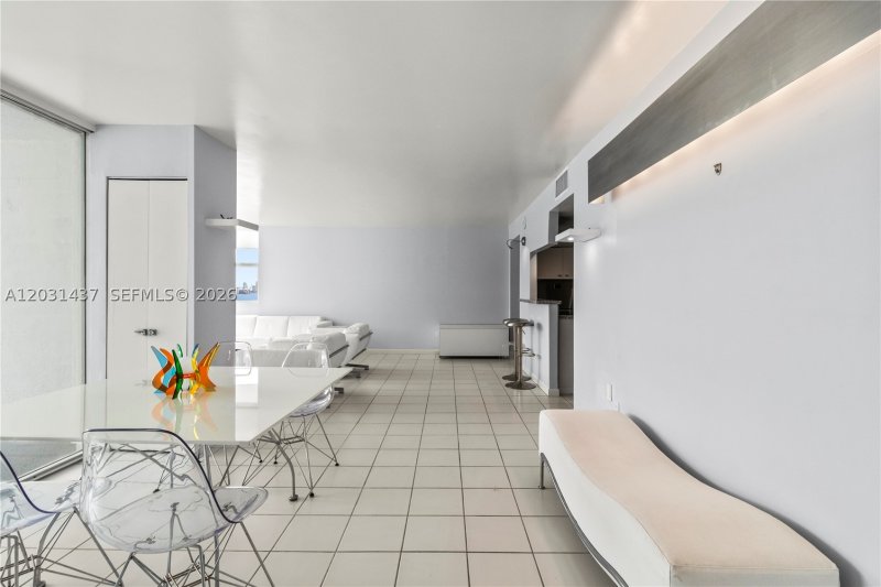 Comprar apartamento en Bayshore Place 1405C