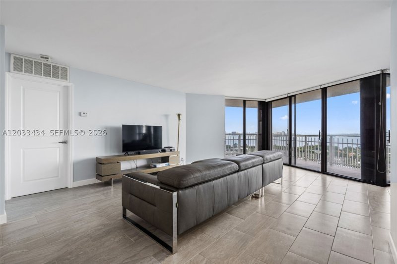 Condo for sale at Towers of Quayside 1 1604