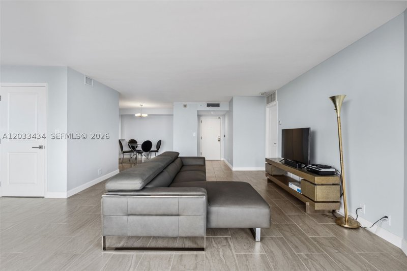 Condo for sale at Towers of Quayside 1 1604