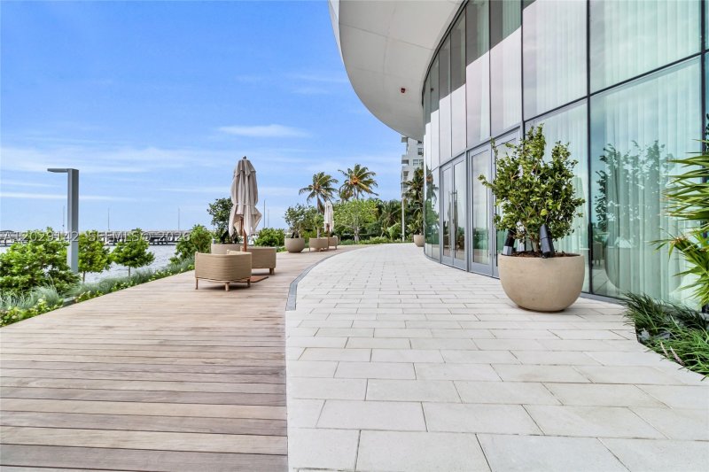Comprar apartamento no Una Residences at Brickell 1103
