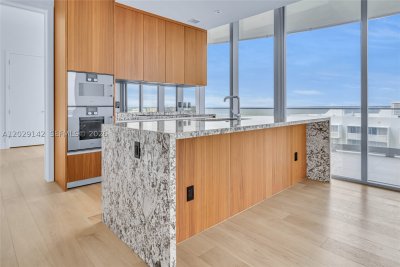 Comprar apartamento no Una Residences at Brickell 1103