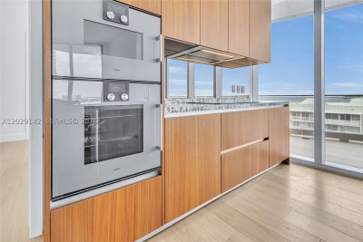 Comprar apartamento no Una Residences at Brickell 1103
