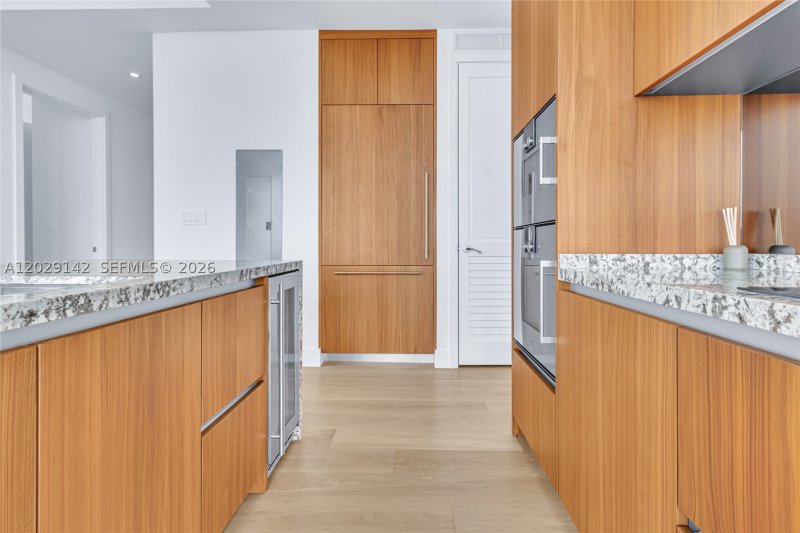 Comprar apartamento no Una Residences at Brickell 1103