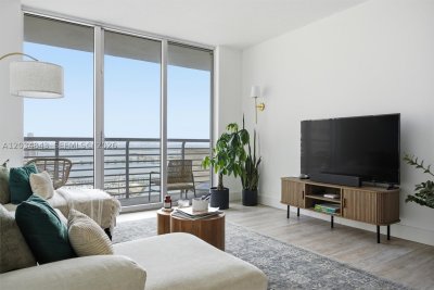 Comprar apartamento no One Miami East Tower 4022