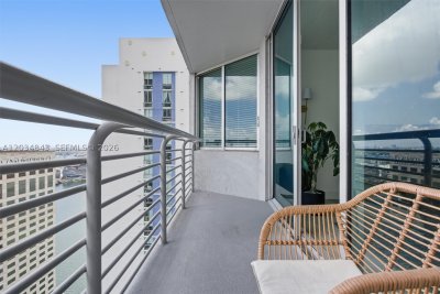 Comprar apartamento no One Miami East Tower 4022