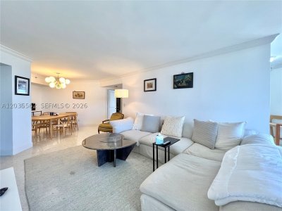 Comprar apartamento no 1000 Williams Island 3010