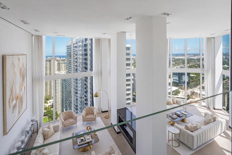 Condo for sale at Las Olas River House 4206