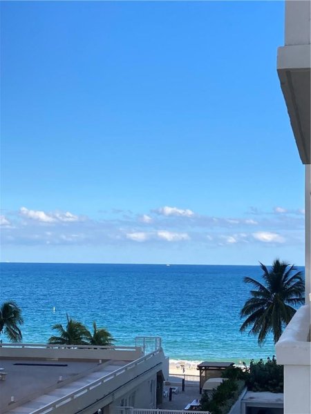 Apartment for rent at Ocean Summit 414