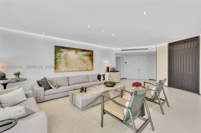 Condo for sale at Bristol Tower 1002