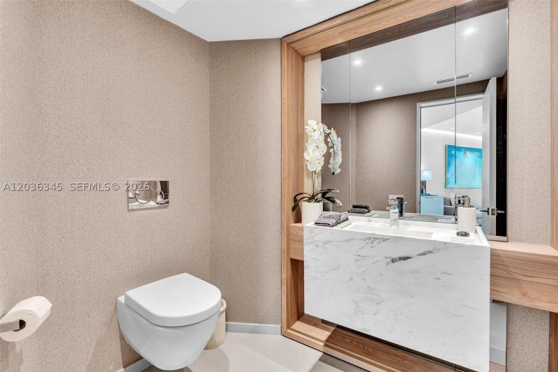 Condo for sale at Bristol Tower 1002