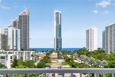 Comprar apartamento no Winston Towers 818