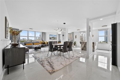 Comprar apartamento no Winston Towers 818