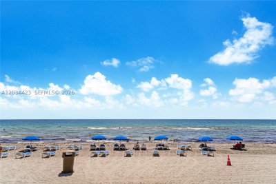 Comprar apartamento no Aventura Beach Club 827