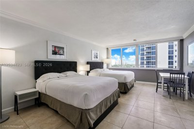 Comprar apartamento no Aventura Beach Club 827