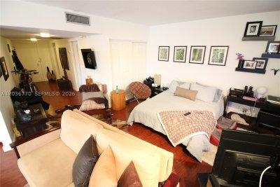 Aluguel de apartamento no King Cole 215