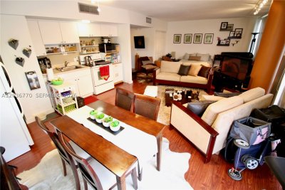 Aluguel de apartamento no King Cole 215