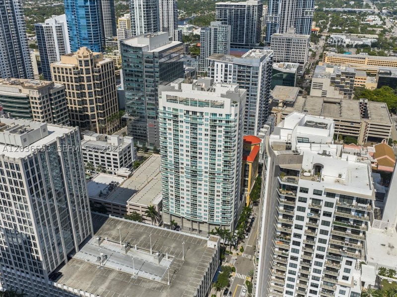 Condo for sale at 350 Las Olas Place 980