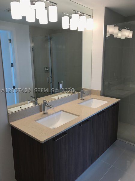 Alquiler de apartamento en 5300 Paseo 703